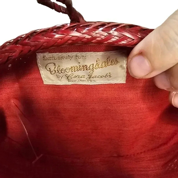 Bloomingdale's Crossbody Bag NWOT - Picture 4 of 5